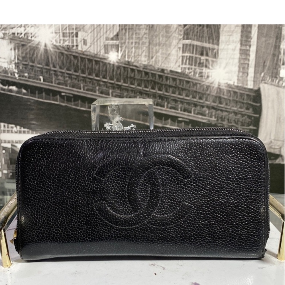 Authentic CHANEL Caviar Timeless CC Zippy Clutch Wallet - Picture 5 of 13